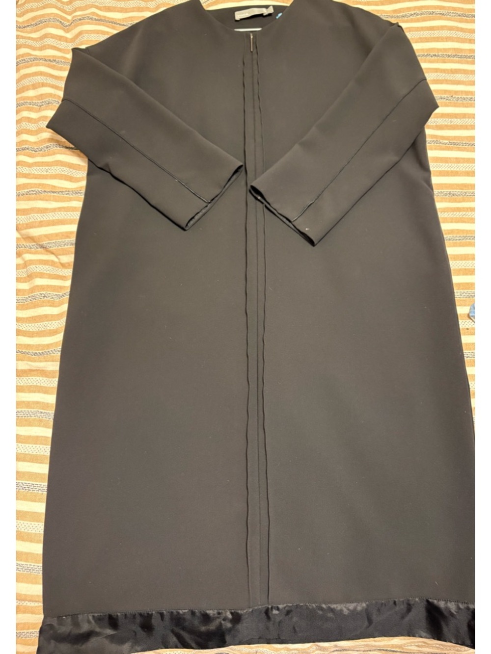 Vince Black Long-Sleeve Shift Dress